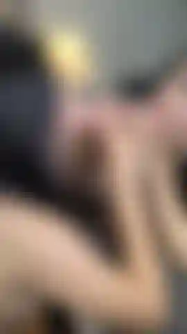 Seu pau grosso no fundo da minha garganta.