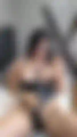 Me masturbo na frente do espelho, fetiche.