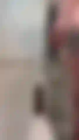 A bbc esticou essa buceta sensível ;).