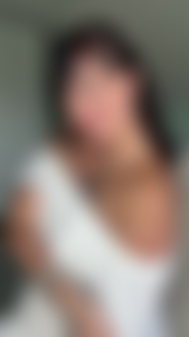 Provocando você e brincando quente com esguicho.