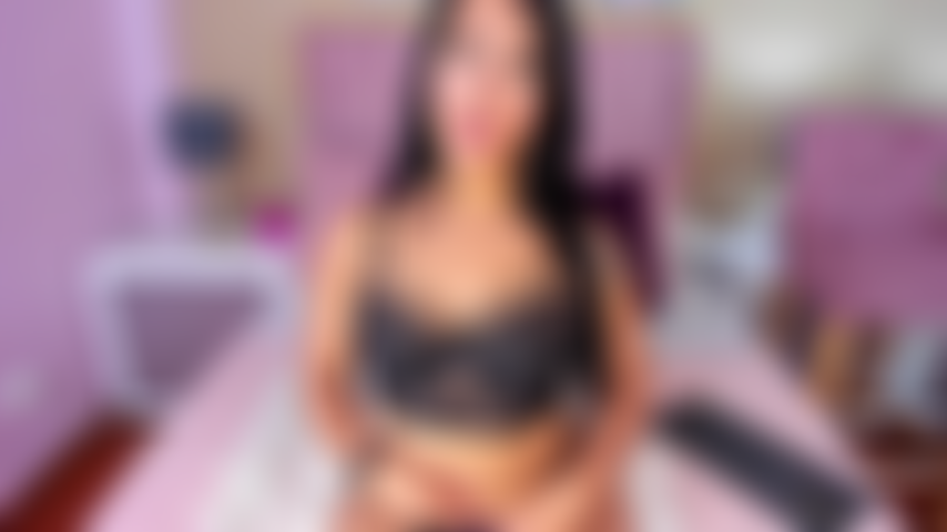 Massageando meus seios sensuais.