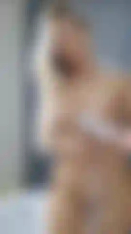 Oh não! Você me pegou nua no chuveiro...