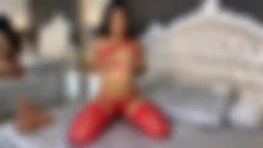 Tarada, me masturbo muito, com muita vontade de um pau na minha buceta.