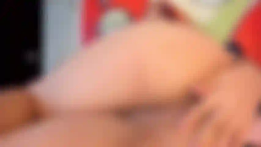 Sou apenas uma vadia safada que adora brincar com meus buracos, quer brincar também?