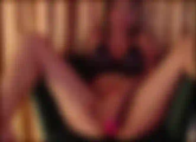 Adoro me masturbar pensando em você e me esguichando.