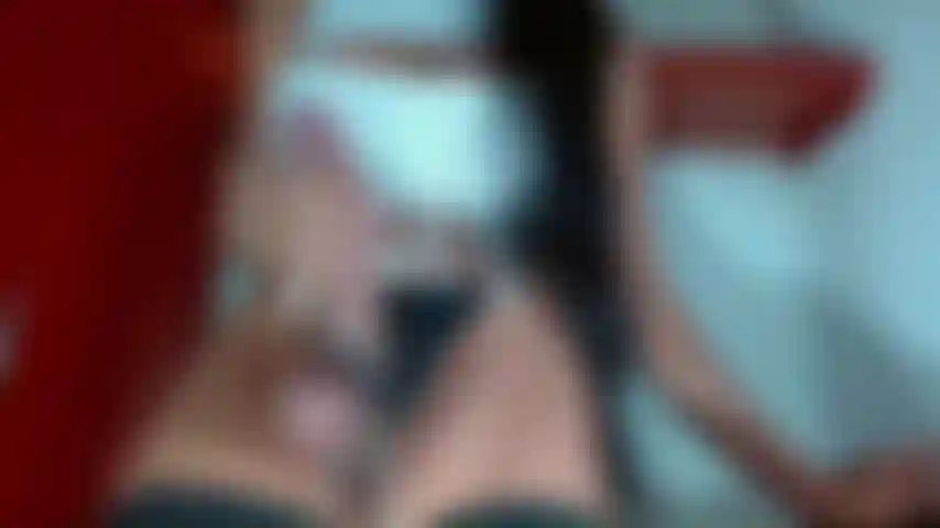 Pau gigante + bolas enormes amarradas = gozada enorme.