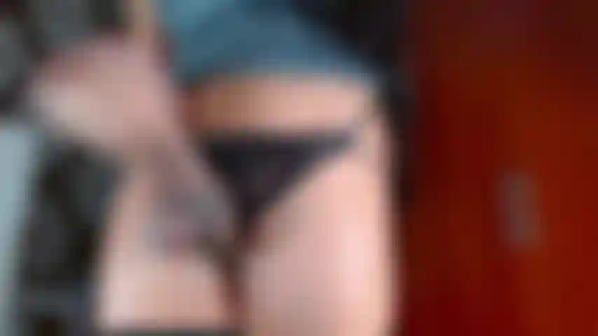 Um pau enorme e brincalhão incrível.