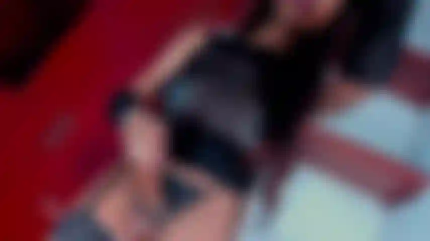 Ivanna te enche lindamente com sua enorme carga.