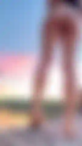 Me masturbo de tanga.