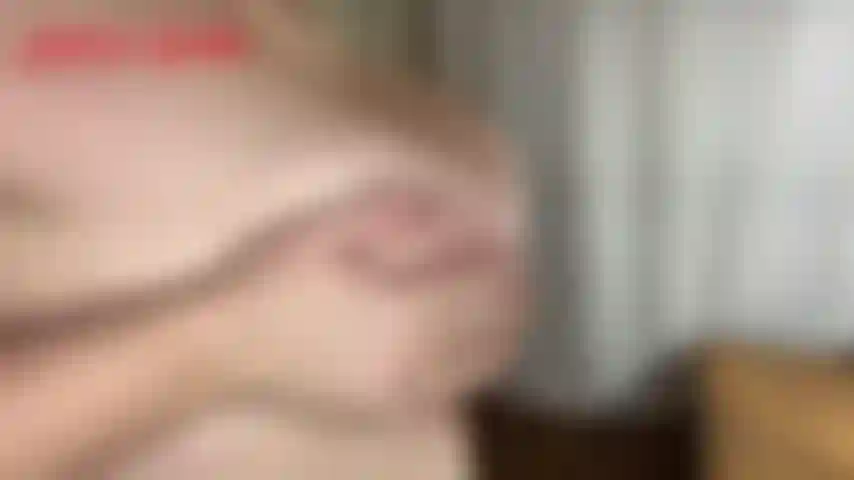 Bbw sling biquíni oleoso rebolando a bunda - :: este foi um vídeo personalizado para um fã :: fico tão excitado pensando no seu corpo curvilíneo balançando naquele biquíni de cordinha. Eu sei que é pequeno demais, mas isso o torna ainda mais excitante rsrs. Eu só quero te ver a partir de mais ou menos o...