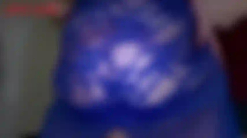 Barriga deusa-milf balançando na sua cara. Peitos enormes e pesados ​​balançando também... Este vídeo tem tudo o que você deseja. Você adora vales rechonchudos, e a barriga grande e redonda de jackies é um alvo perfeito para sua porra!