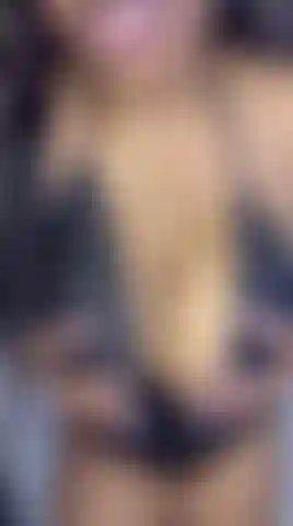 My toy pleases pussy