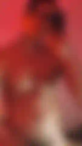 Olha para mim de perto... Provocação lenta em frente ao espelho, você vai adorar o final, olha para mim de perto... Provocação lenta em frente ao espelho, você vai adorar o final.