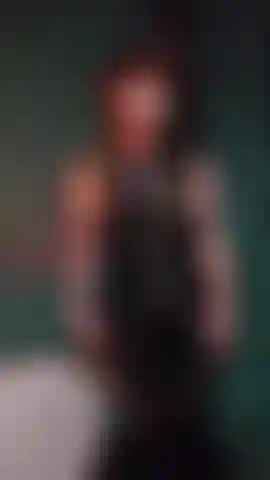 Latex catsuit and oiled ass smacks