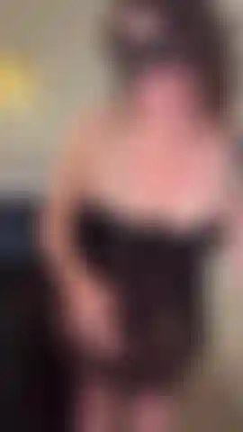 ANAL couple show! Jane gets plugged then fucked in the