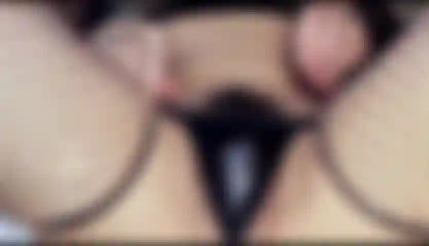 Faz muito tempo que quero uma rola grande dentro de mim. Você gostaria que fosse a sua?