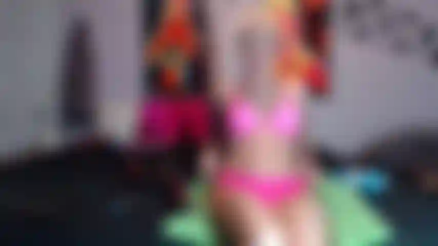 Jayda diamonde big toy anal.