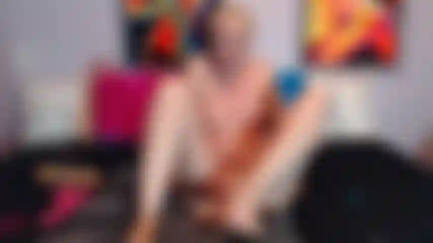 Jayda diamonde big toy penetração anal & pussy.