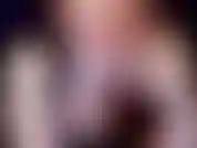 Sua linda deusa te hipnotiza com seus lábios esfumados, curvas sensuais, peitos grandes e voz sensual. Observe enquanto ela inspira lentamente e atrai você ainda mais. Asmr e sonho fetichista de fumante !!