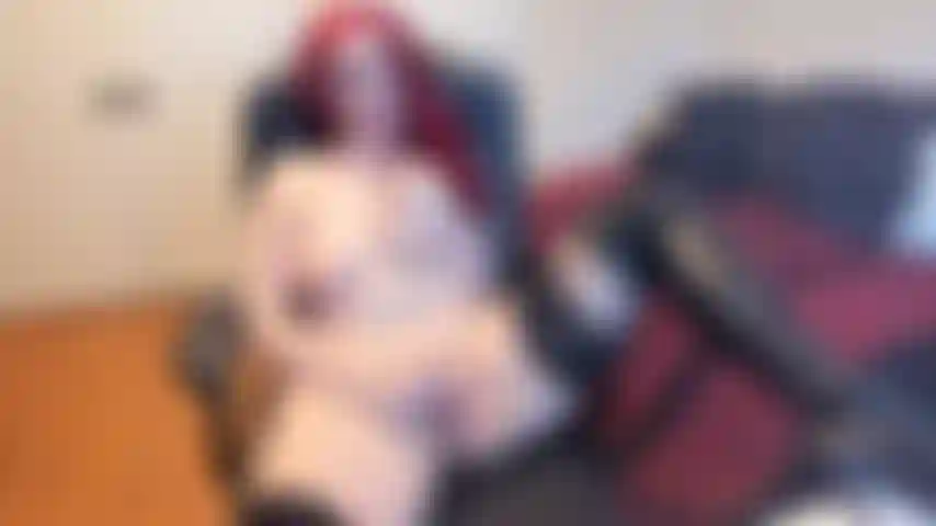 Brincadeira com botas de cano alto - veja como desfruto de alguns orgasmos intensos em minhas botas de couro de cano alto!