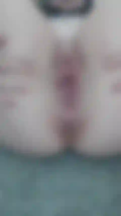 Enorme vibrador foda.