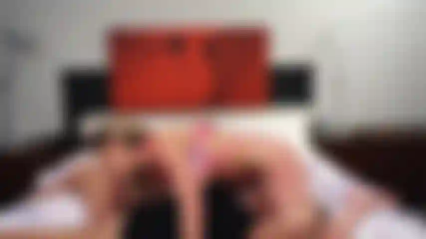 O fascínio de adira é fodido com força e creme em um show de cam ao vivo no fim de semana.