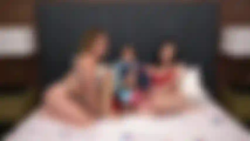 Jazmin luv,katie kush,diana grace amarre uma muito preta e faça-a gozar em um show de câmera ao vivo.