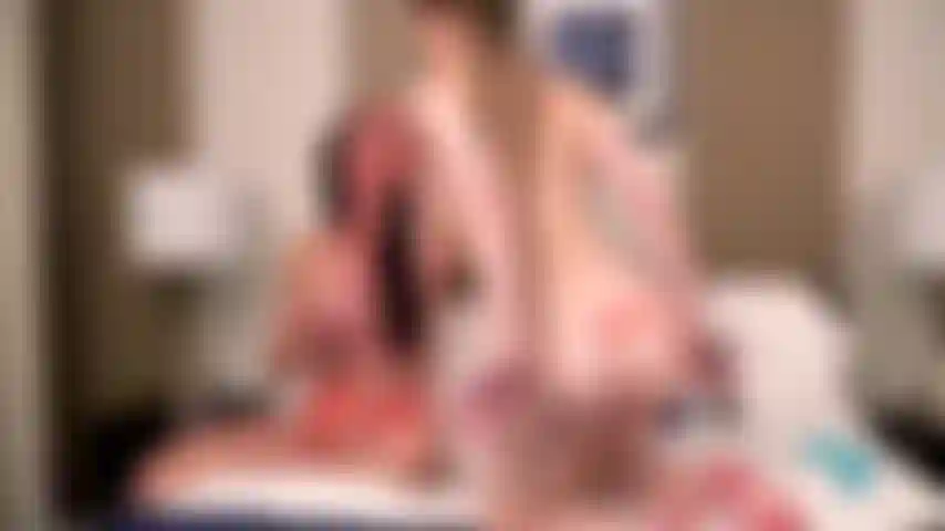 Pré-final - show lésbico molhado e com tesão na câmera ao vivo com erin everheart e sofie marie.