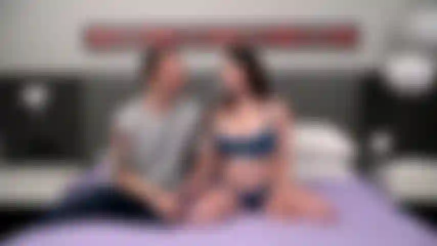 Pawg - chad alva está batendo na boceta molhada de alyx star e depois a lambendo.