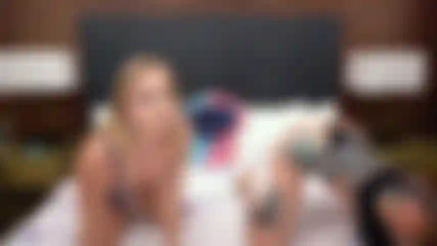 Rocky emerson, alex coal, percy sires buceta lambendo trem e vibrador fodendo um ao outro em um show de câmera ao vivo.