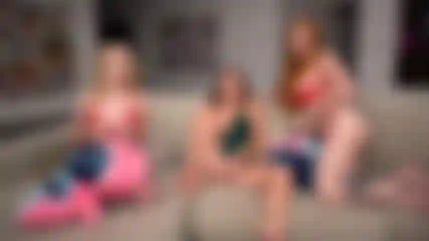 Patrulha sexual - lauren phillips, katie kush e tristan summers formam o maior trio lésbico.