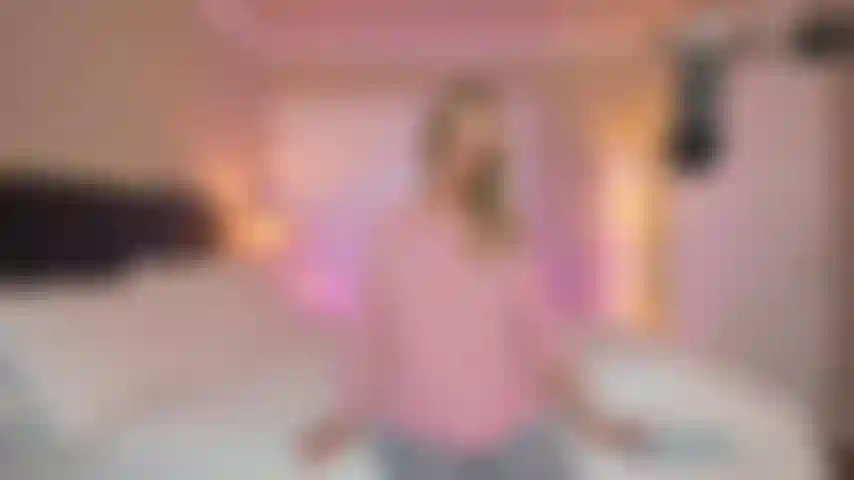 A couple of sexy XXX private shows while on cam. I watch a couple cams, encourage u to cum, twerk spread and bounce my ass on my dildo. Recorded for Jackson. *please excuse my squeaky floor