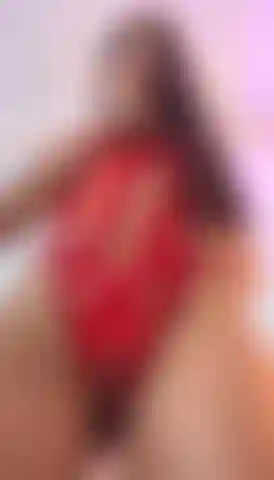 rubbing my pussy
