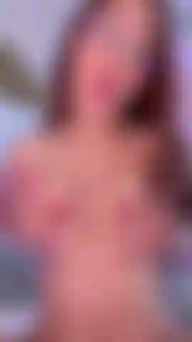 delicious horny latina🔥