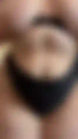 Dildo andando na minha cadeira + esguichando.