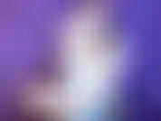 Estou feliz por você estar de volta. Vamos te acalmar agora que você inala meu doce perfume de buceta e acaricia seu pau, você é meu escravo, você não pode ficar duro sem meu cheiro, eu possuo você agora acaricie até que eu diga para você acordar.