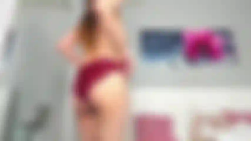 Apenas me divertindo enquanto fodo minha bunda!