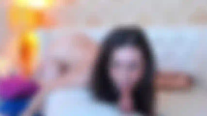 Taking off my clothes & blow job you 🍌