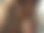 Raspando minha bucetinha peluda.