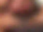 Usando brinquedos com dois amigos. Rileyvelvet e rachelraine. Eu e rachel revezamos cavalgando riley. Então eles compartilham um vibrador duplo de vidro enquanto eu uso meu próprio brinquedo de vidro!