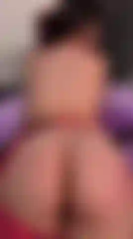 My friend makes me very horny with his fingers