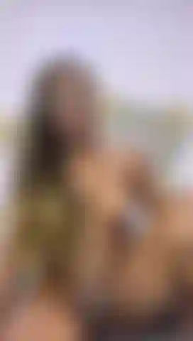 Foda minha buceta com força.