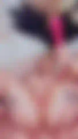 A varinha vermelha me faz esguichar.