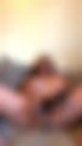 Fiquei provocando minha buceta pelas últimas horas mas finalmente não aguentei mais, eu preciiiisava tanto gozar 😩 você vai gozar comigo? 🤭.