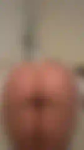 Twerking em câmera lenta no estilo cachorrinho, cada batida perfeitamente sincronizada… me diz que essa visão não te deixa fraco.