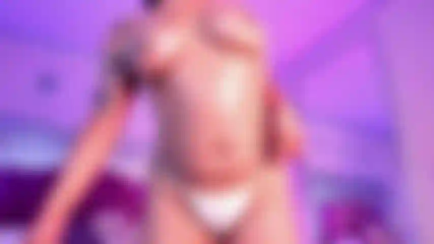 Tenho seios grandes.