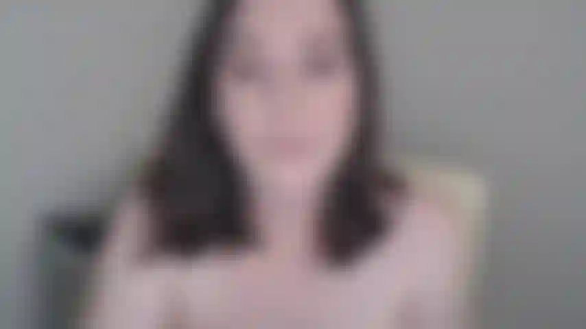 Leite e seu pênis minúsculo: mostro um pouco da lactação e aviso que um homem de verdade me engravidou e me levou a isso. Você, no entanto, não é um homem de verdade.