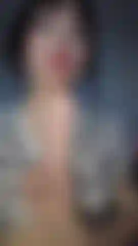 Olha como meus peitos balançam enquanto chupo.