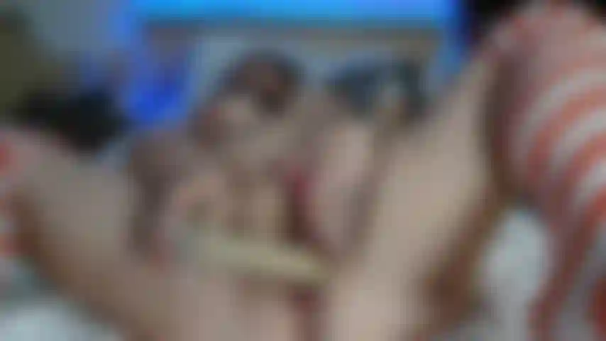 Ei, kepi's krew! Apertem os cintos para uma viagem selvagem, estou mergulhando em um raro solo anal com dupla penetração! Pronta para me ver ultrapassar meus limites? Não perca esse show intenso!