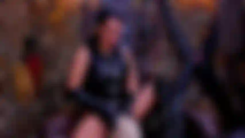 . Venha aqui e guie minhas mãos pela terra do desejo. Sou mulher meiga, simpática e sensual! Espalho sensualidade ao meu redor, deixe-me abraçar você com ela!